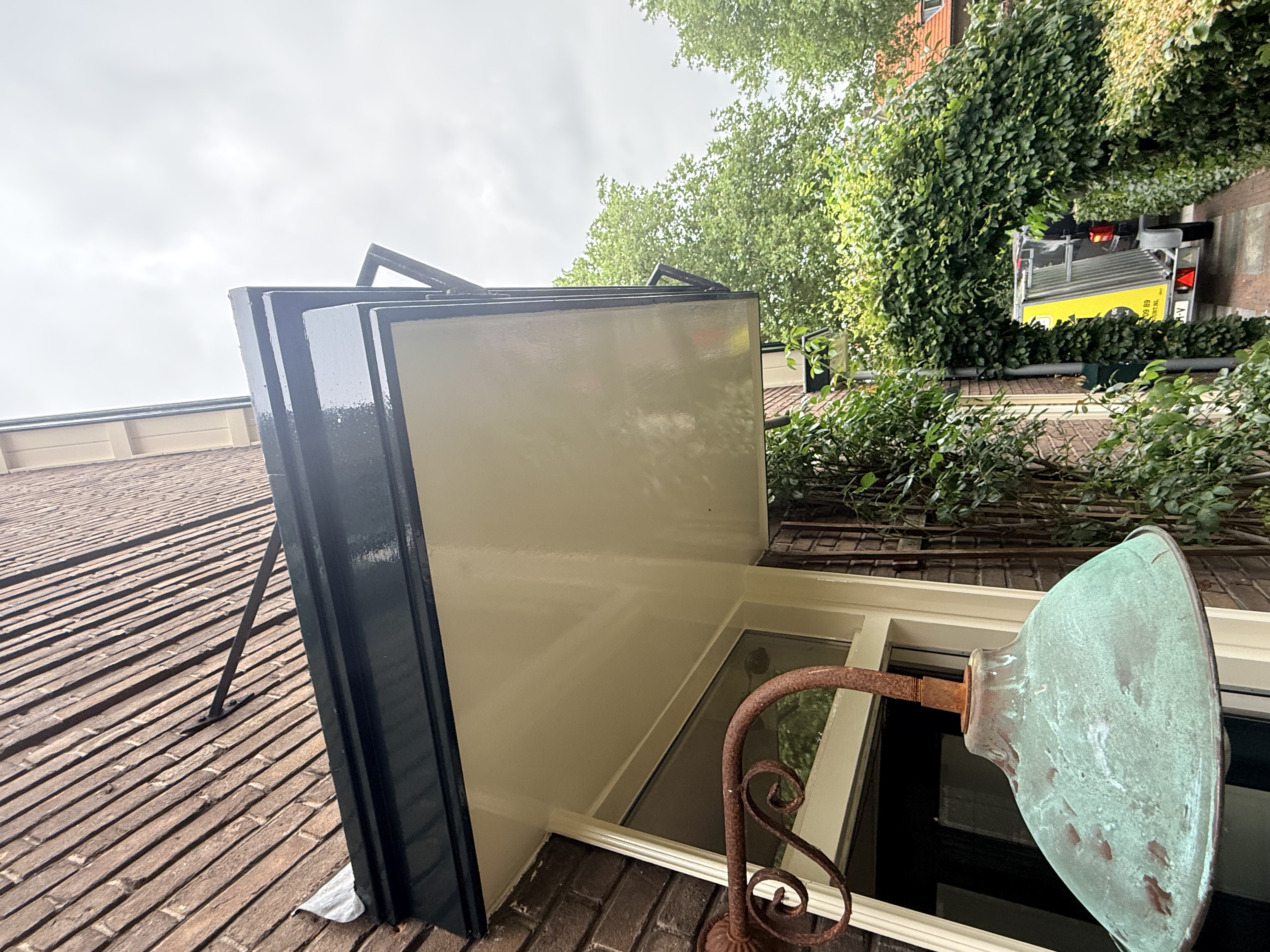     Overkapping professioneel geschilderd in Dieren door Bouwbedrijf Artifex